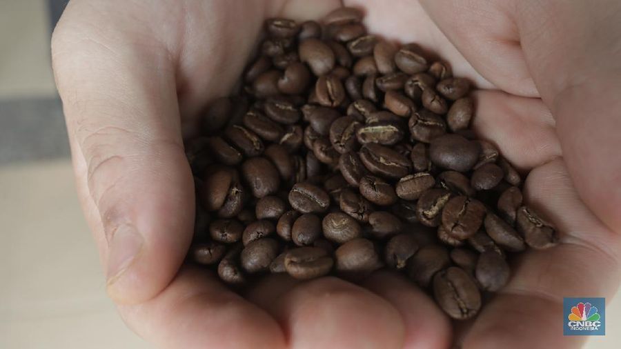 Potret Barista Tunanetra Bertahan Ditengah Pandemi (CNBC Indonesia/ Tri Susilo)