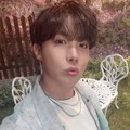Alamak! Wanita Ini Bikin J-Hope BTS Tergila-gila, Siapa Sih?