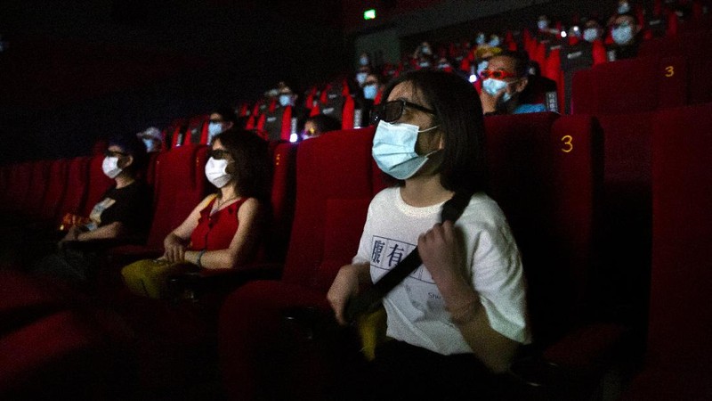 Ilustrasi bioskop di Beijing sudah mulai dibuka. AP/Mark Schiefelbein