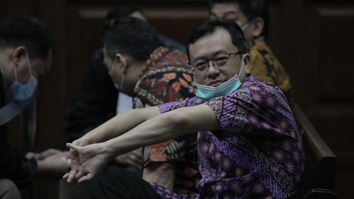 Benny Tjokosaputro atau akrab disapa Bentjok, salah satu dari 6 terdakwa di kasus PT Asuransi Jiwasraya (Persero) yang menjalani persidangan Tindak Pidana Korupsi di Pengadilan Negeri Jakarta Pusat. (CNBC Indonesia/ Tri Susilo)