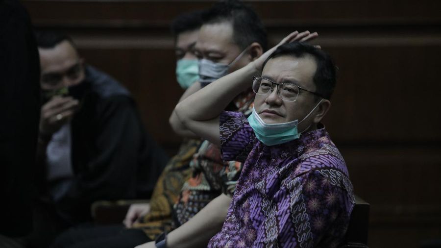 Benny Tjokosaputro atau akrab disapa Bentjok, salah satu dari 6 terdakwa di kasus PT Asuransi Jiwasraya (Persero) yang menjalani persidangan Tindak Pidana Korupsi di Pengadilan Negeri Jakarta Pusat. (CNBC Indonesia/ Tri Susilo)