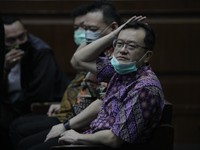 Bentjok-Heru Hidayat Divonis Bui Seumur Hidup, Denda Rp16,8 T