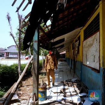 Tolong Mas Nadiem, Gedung SD di Bekasi ini Rusak Parah