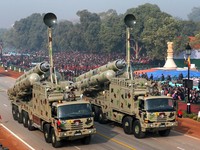 India Tawarkan Pinjaman Murah untuk Senjata, Incar Pelanggan Rusia