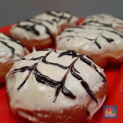 Nasib Miris Pedagang Donat Jadi Korban Penipu Online