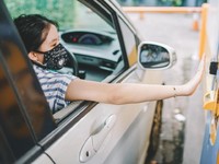 Kurangi Kontak Fisik, Bayar Parkir Pakai GoPay Agar Aman