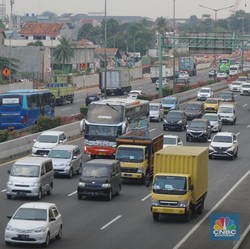 Tol Jakarta-Cikampek Macet Parah Nih, Rest Area Buka Tutup