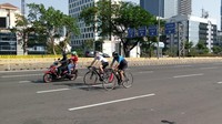  Akhir Pekan di Car Free Day Pakai Sepeda Lipat Listrik: Boleh dan Perlu Apa Saja? 
