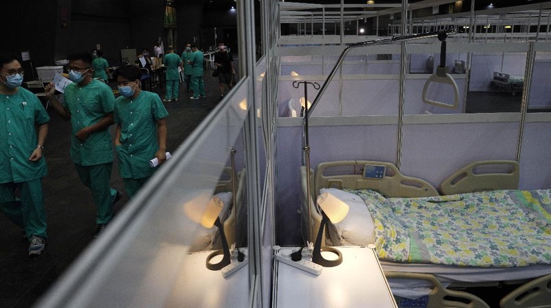 Hall pameran di Hong Kong di jadikan rumah sakit darurat Covid-19. (AP/Kin Cheung)