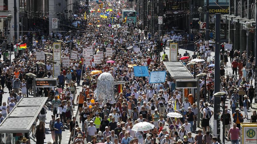 Protes di Berlin. (AP/Fabian Sommer)