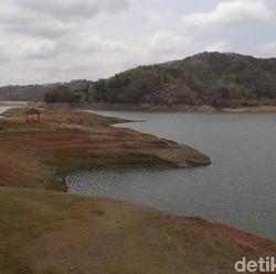 Wisata Super Prioritas Jokowi Tetap Jalan Kala Pandemi?