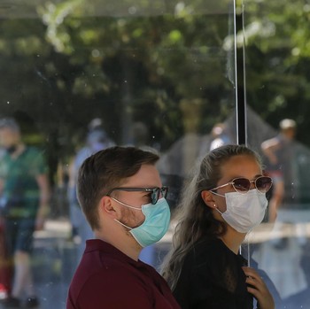 Top Macron! Tak Bermasker di Prancis Siap-siap Denda 2 Juta