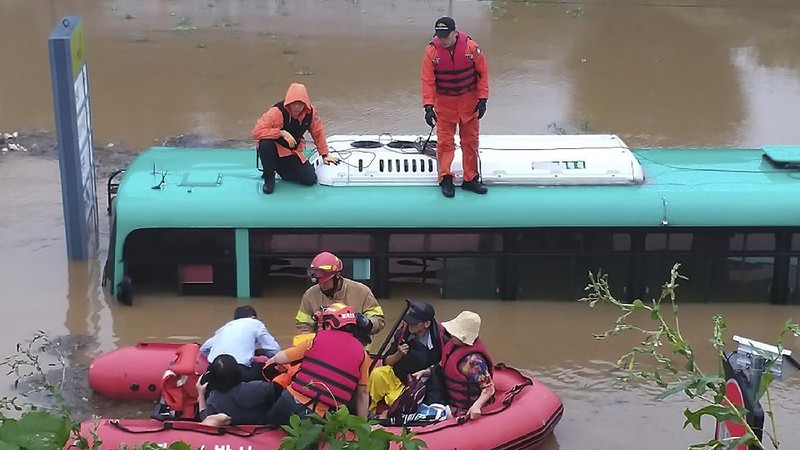Banjir di Korea Selatan.  (AP/Lee Jin-man)