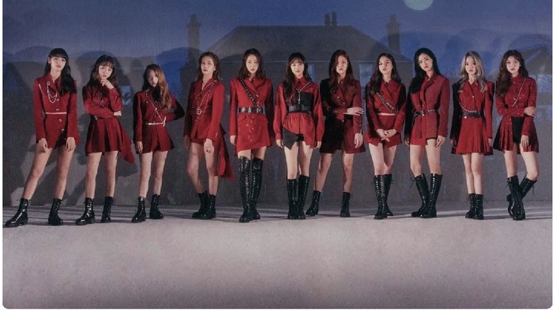 Reminiscence dirilis pada 3 Februari, dan merupakan mini album pertama EVERGLOW. Dengan lagu utama 