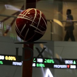 Bursa Gembok 61 Emiten Gara-Gara Telat Bayar Listing Fee