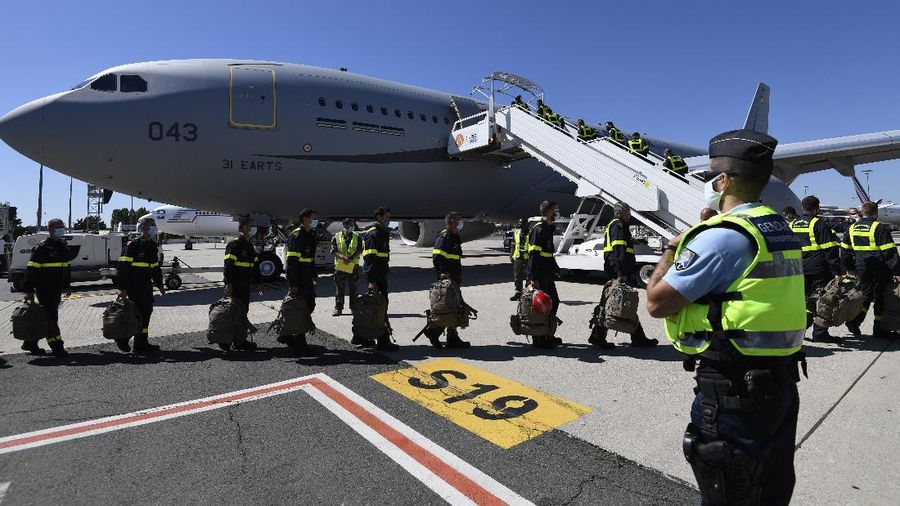 Pasca ledakan, Prancis beri bantuan untuk Lebanon. (AP/Bertrand Guay)