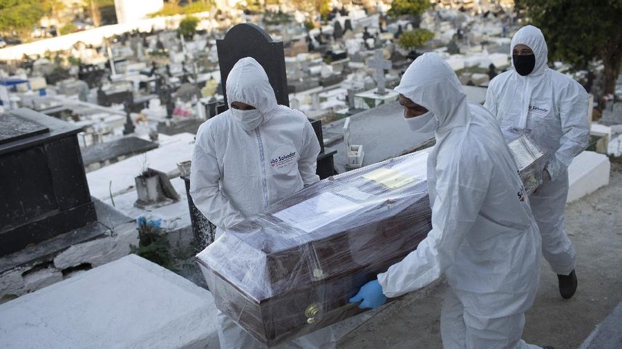 100 ribu kematian karena virus corona di Brazil. AP/Silvia Izquierdo