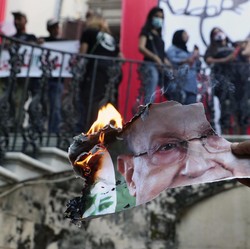 Protes Ledakan Beirut, Warga Lebanon Desak Presiden Mundur