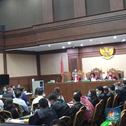 Sidang Bentjok Cs: Saksi Sebut Fee Nominee Saham Rp 400 Juta