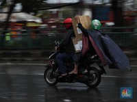 Ilustrasi Hujan Deras (CNBC Indonesia/Trisusilo)