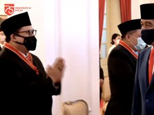 Beri Tanda Kehormatan ke Fahri-Fadli, Jokowi: Kita Teman Baik