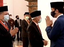 Dapat Tanda Kehormatan dari Jokowi, Apa Kata Fahri & Fadli?