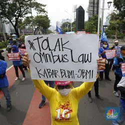 Ditolak 5 Fraksi, Pemerintah: Klaster Naker Masuk Omnibus Law