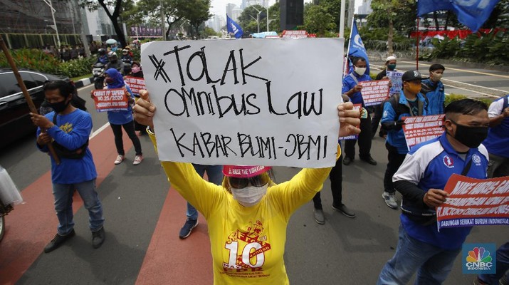 Demo Buruh di SIdang Tahunan MPR RI (CNBC Indonesia/Tri Susilo)