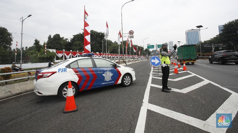 Demo Buruh di SIdang Tahunan MPR RI (CNBC Indonesia/Tri Susilo)