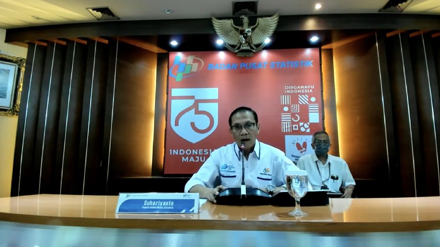 Kepala BPS Suhariyanto melaporkan perkembangan ekspor dan impor Indonesia Juli 2020 dan perkembangan upah pekerja/buruh Juli 2020 (Tangkapan Layar Yotube BPS Statistics)
