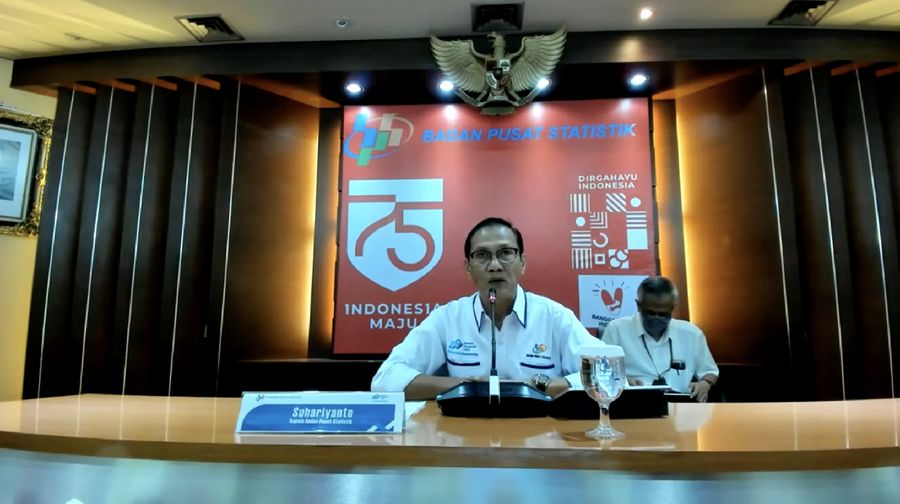 Kepala BPS Suhariyanto melaporkan perkembangan ekspor dan impor Indonesia Juli 2020 dan perkembangan upah pekerja/buruh Juli 2020 (Tangkapan Layar Yotube BPS Statistics)