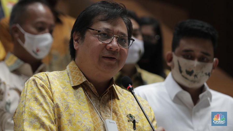 Ketua Umum Dewan Pimpinan Pusat (DPP) Partai Golongan Karya (Golkar) Airlangga Hartarto (CNBC Indonesia/Muhammad Sabki)