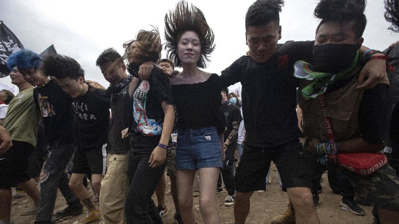 China gelar festival musik ditengah pandemi Covid-19. (AP/Ng Han Guan)