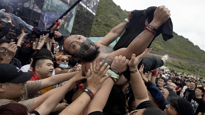 China gelar festival musik ditengah pandemi Covid-19. (AP/Ng Han Guan)