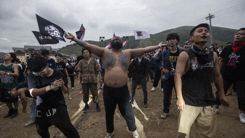 China gelar festival musik ditengah pandemi Covid-19. (AP/Ng Han Guan)
