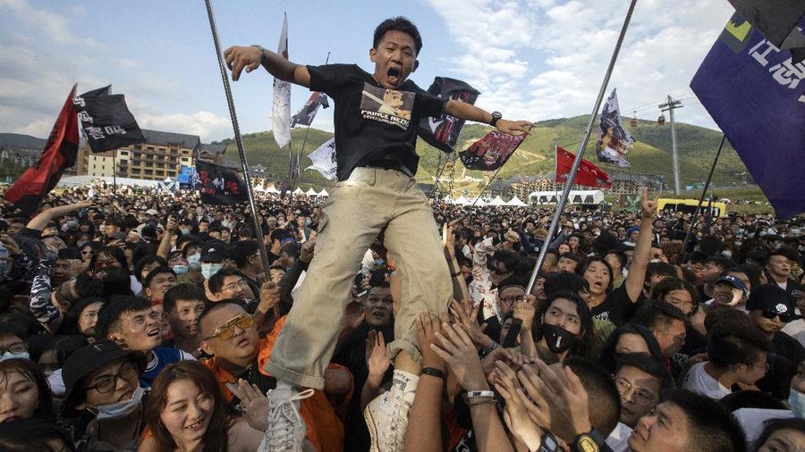 China gelar festival musik ditengah pandemi Covid-19. (AP/Ng Han Guan)