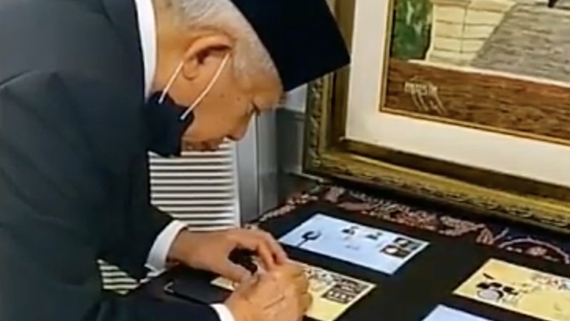 Prangko Seri Presiden RI dan Wakil Presiden RI. (Dok: Tangkapan layar Kemkominfo TV)