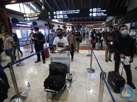 Rentetan Tak Terduga 'Ledakan' Penumpang di Bandara Soetta