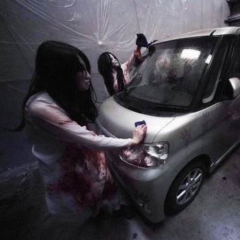 Mau Uji Nyali? Bisa Coba Jalan-Jalan ke Rumah Hantu Drive-in