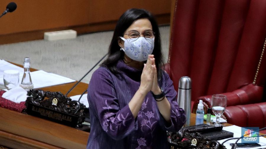 Menteri Keuangan Sri Mulyani menghadiri Rapat Paripurna DPR dengan agenda tanggapan Pemerintah terhadap Pandangan Fraksi atas RUU tentang P2 APBN TA 2019. (վ/Muhammad Sabki)