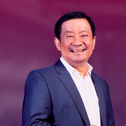Direktur Keuangan XL Axiata Mundur, Ada Apa?