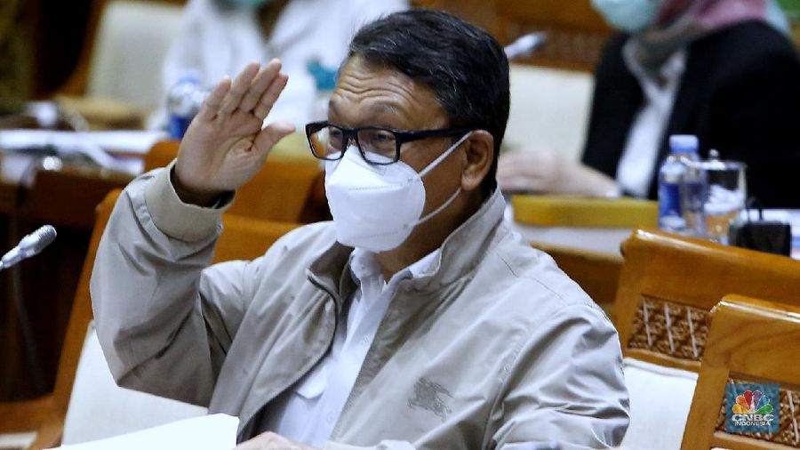 Menteri ESDM, Arifin Tasrif hadir Komisi VII DPR RI. (CNBC Indonesia/Muhammad Sabki)