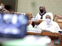 Menaker: Besok, Jokowi Luncurkan Subsidi Gaji Rp 600 Ribu