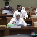 Belum Dapat Subsidi Gaji dari Jokowi? Menaker Ida: Bersabar..
