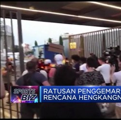 Ratusan Penggemar Protes Rencana Hengkangnya Messi