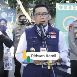 Ridwan Kamil Disuntik Vaksin Covid-19 'Made in Bandung'