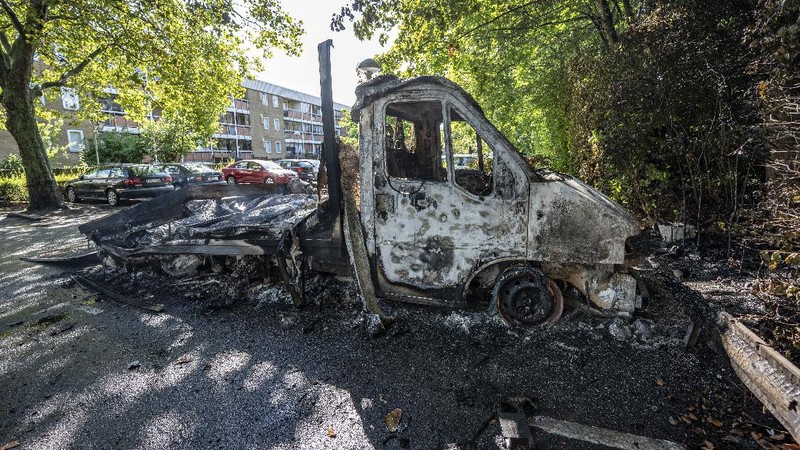 Demo membakar Alquran di kota Malmo, Swedia selatan. (AP/TT)
