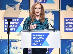 Polisi: JK Rowling Gak Lakukan Kejahatan karena Transfobia