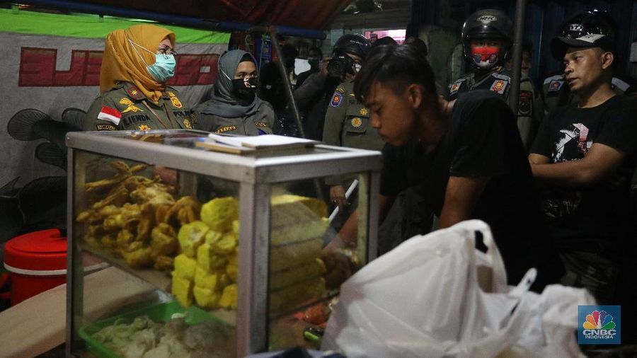 Depok Terapkan Jam Malam (CNBC Indonesia/ Andrean Kristianto)