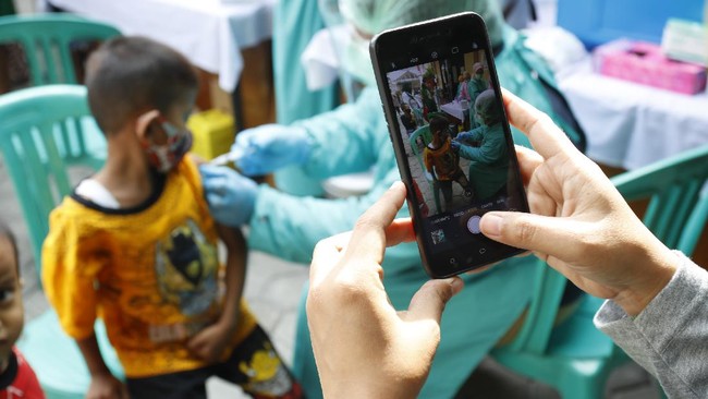 Kasus Campak Tembus 8.372, Menkes Ingatkan Bahaya Hoaks Vaksin